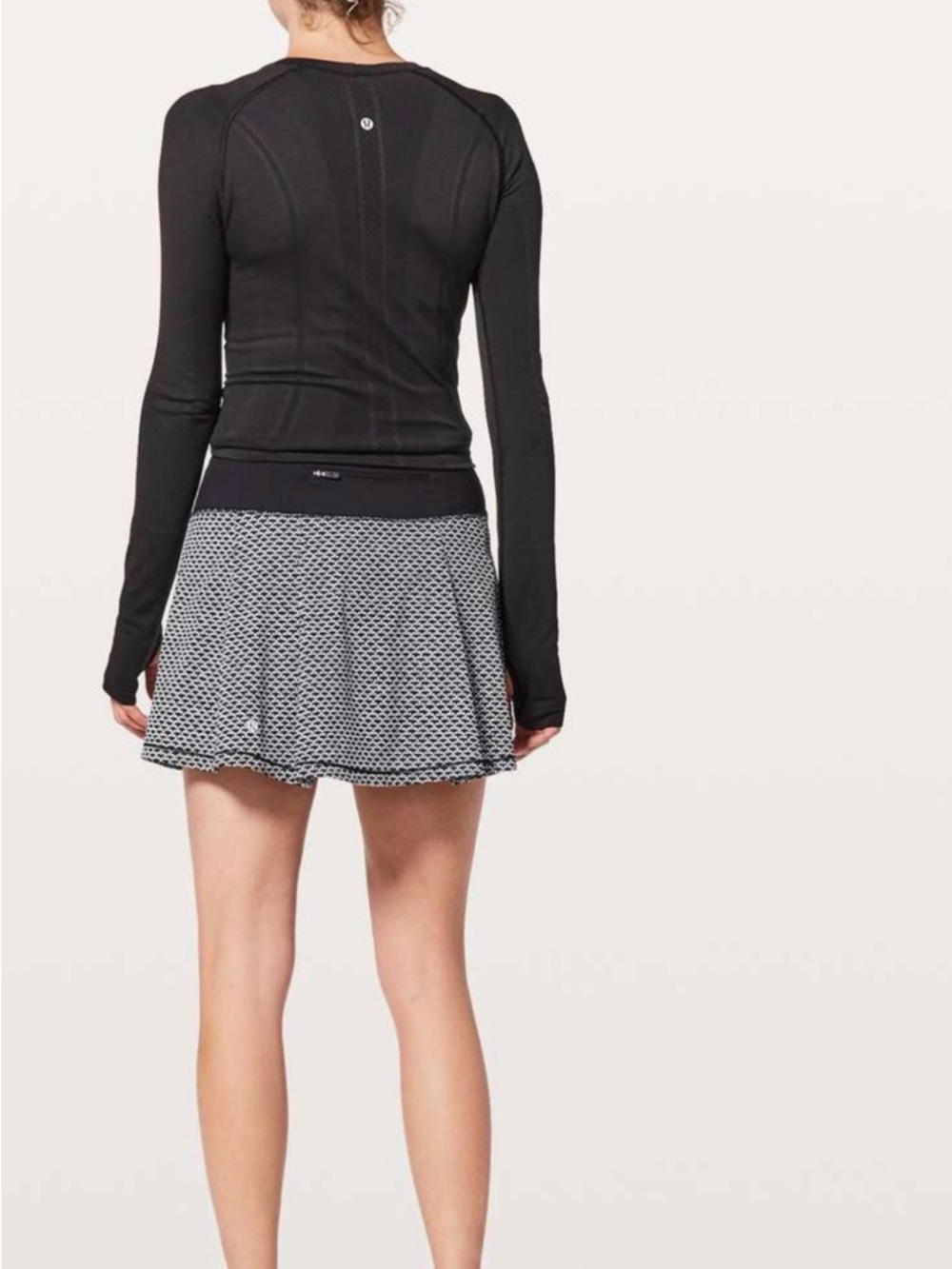 Lululemon Pace Rival Skirt ( Tall) Black and white pattern Size 4